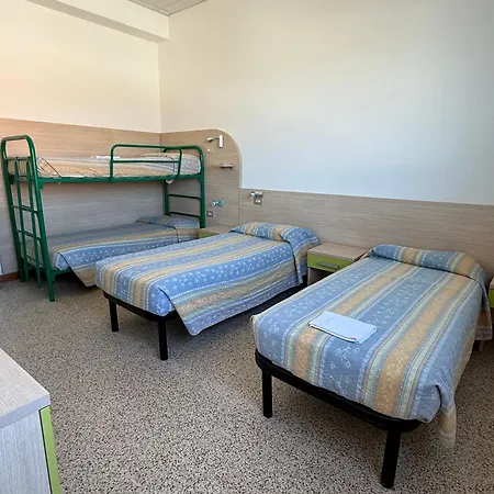 Casa Celeste Sul Mare Hostel *
